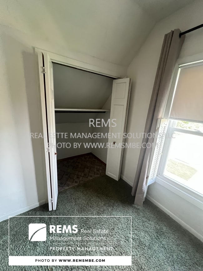 Building Photo - 120 13th St