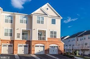 Building Photo - 23286 Southdown Manor Terrace