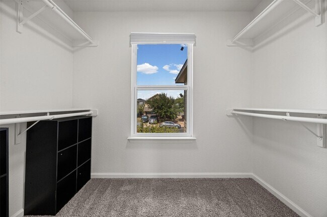 Building Photo - 7115 Thannas Way