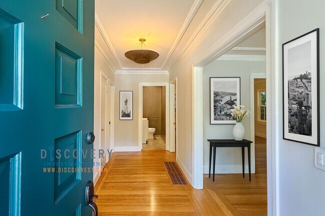 Building Photo - Upper Rockridge 3 Bedroom Home Coming Soon!