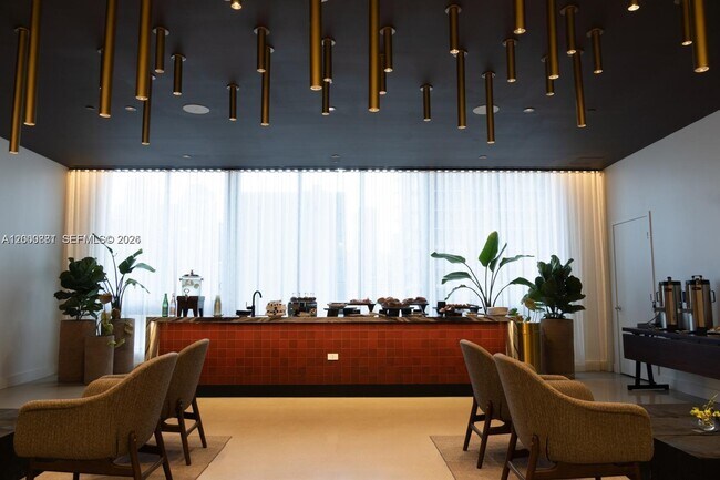 Building Photo - 159 NE 6th St