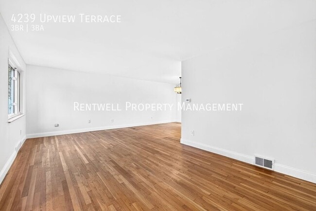 Building Photo - 4239 Upview Ter