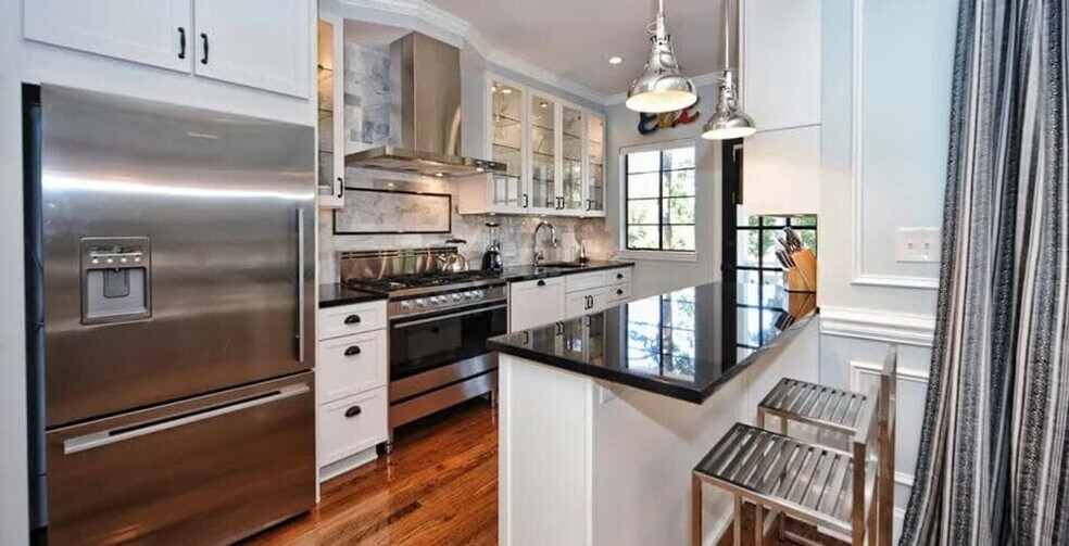 Building Photo - 600 Hermitage Ct