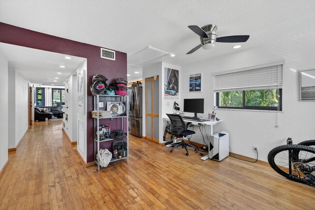 Building Photo - 4491 Crystal Lake Dr