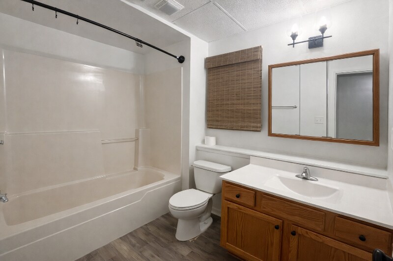 Building Photo - 2742 Hart Rd