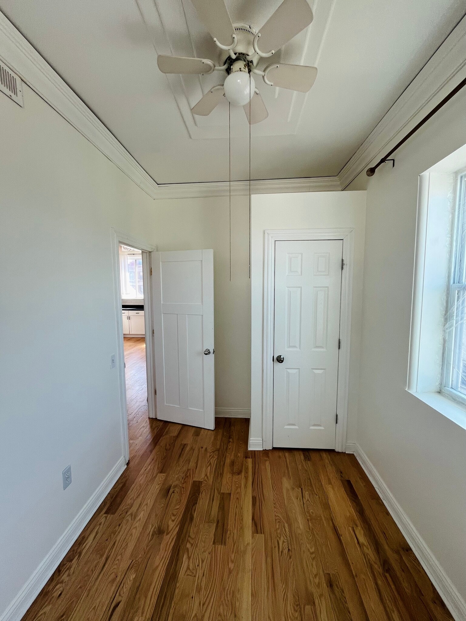 Building Photo - 2318 W 19th St