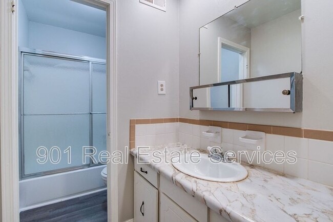 Building Photo - 2998 Stage Park Pl