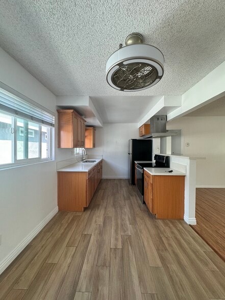 Building Photo - 1310 Agate St