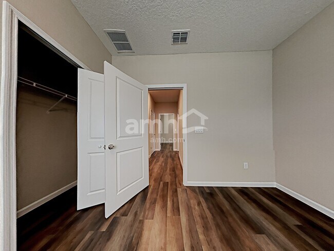 Building Photo - 89 Stone Arbor Ln