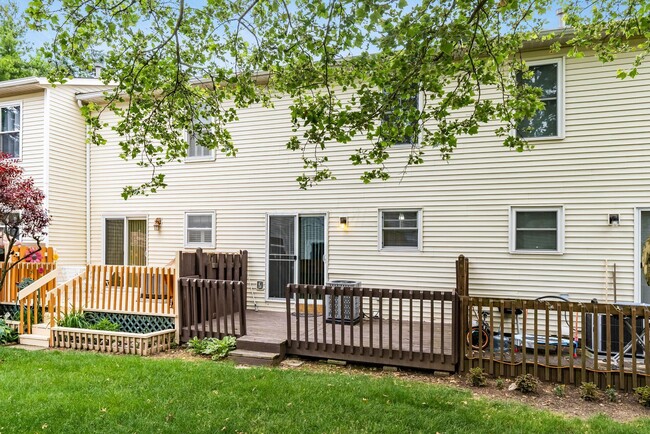 Building Photo - 7897 Kirkby Ct