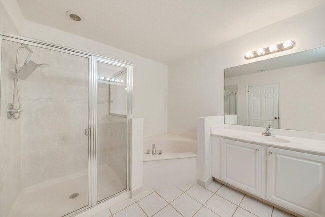 Building Photo - 4102 Emerald Vista