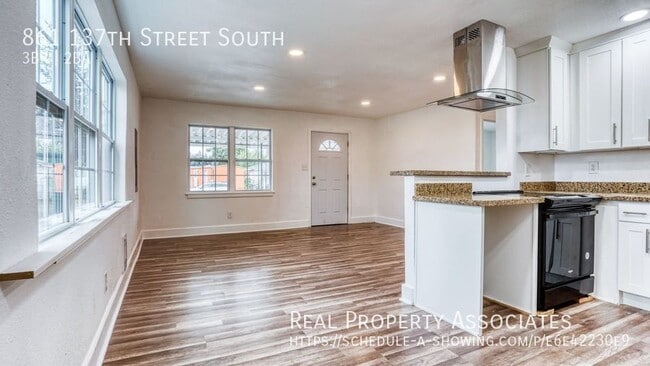 Building Photo - 861 137th St S