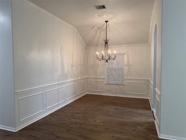 Building Photo - 958 Oak Glen Dr