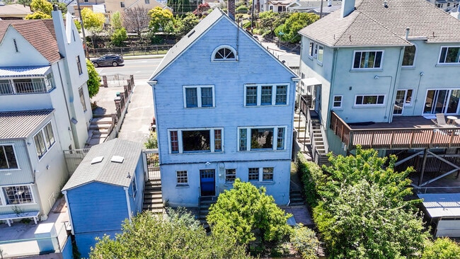 Building Photo - 900 MacArthur Blvd