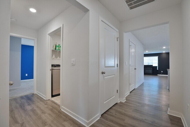 Building Photo - 5904 Annaberg Dr