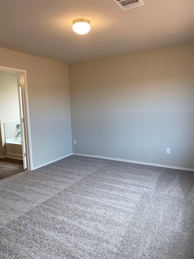 Building Photo - 802 Faison Ct