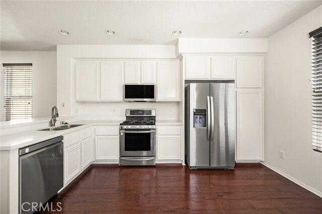 Building Photo - 125 Tall Oak