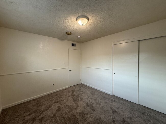 Building Photo - Orcutt Single Story Home on Cul-de-Sac with a Large Yard