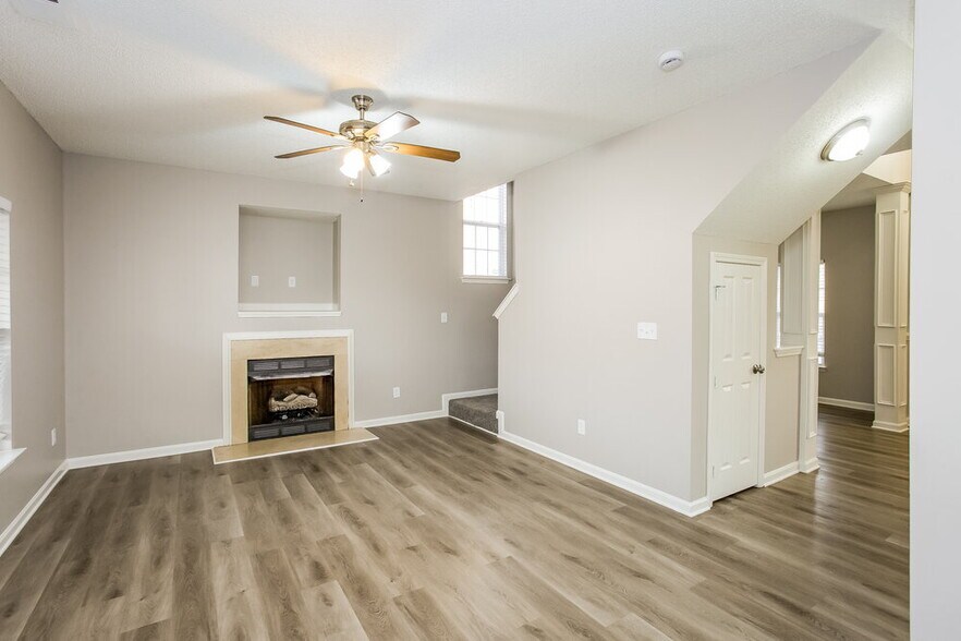 Building Photo - 1938 Olsen Ln