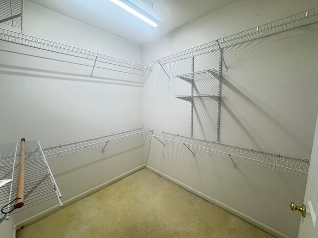 Building Photo - 4bd/2ba House newer neighborhood in between Kannapolis/Concord & close to I85