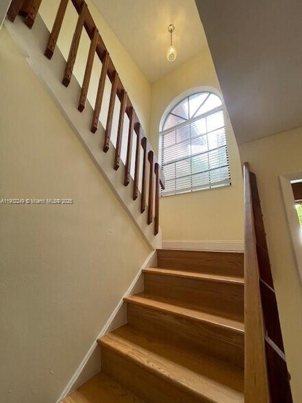 Building Photo - 311 NW 103rd Ter