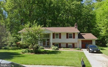 Building Photo - 5026 Gadsen Dr
