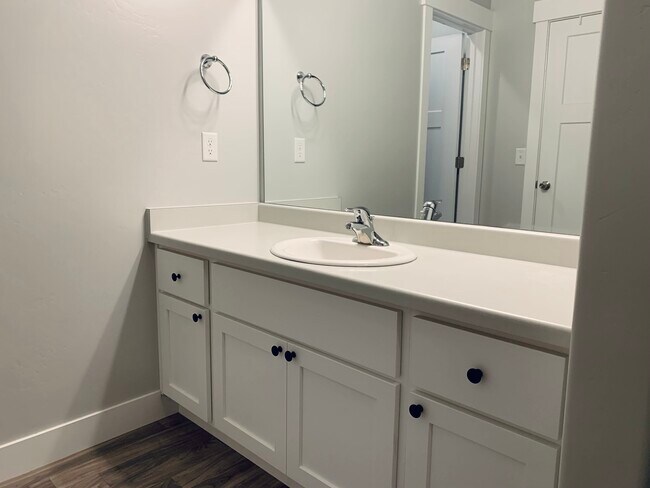 Building Photo - 3724 W 1850 N