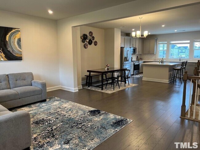 Building Photo - 822 Amley Pl