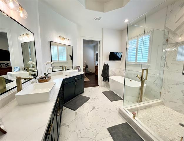 Building Photo - 4529 Venetian Way