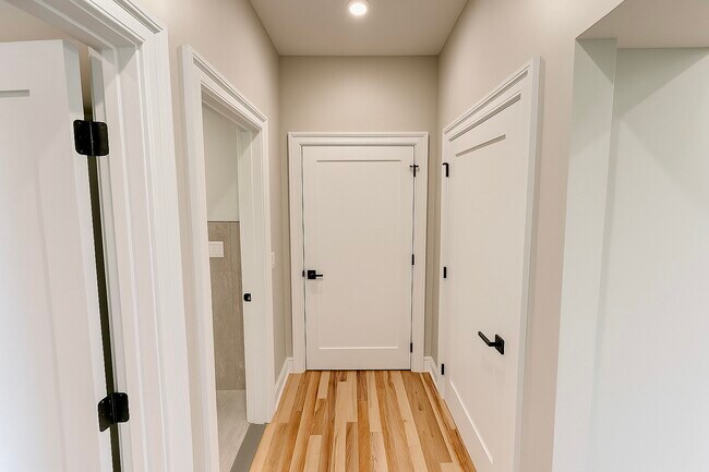 Building Photo - Lackawanna Ave