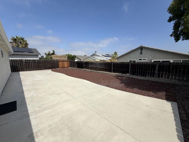 Building Photo - 11304 Ganesta Rd