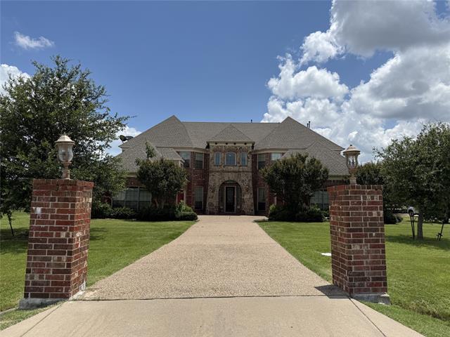 Primary Photo - 7304 Meadow Glen Dr