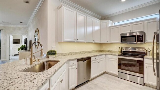Building Photo - 23972 Skyflower Ct