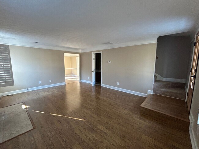 Building Photo - 145 Long Leaf