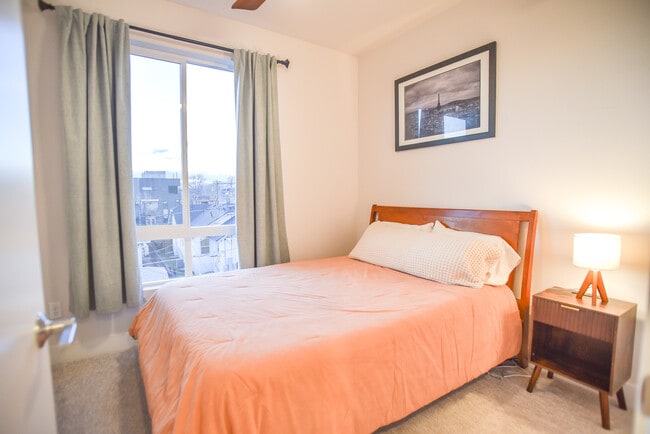 Building Photo - 3520 W Conejos Pl