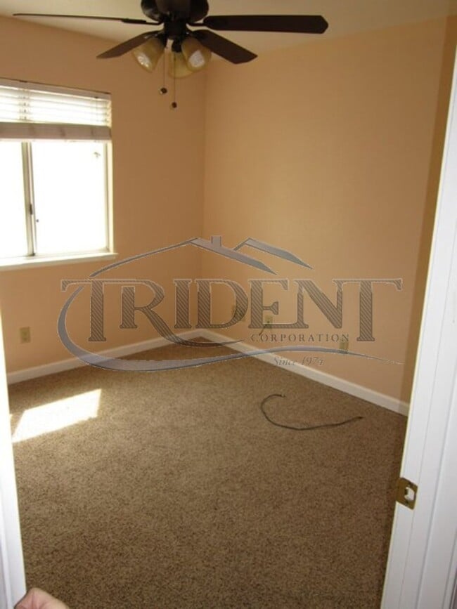 Building Photo - Yuba City home near Happy Park