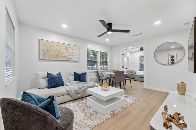 Building Photo - 800 Tropic Blvd