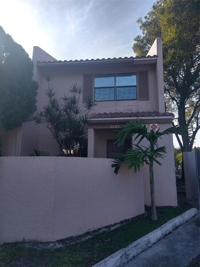 Building Photo - 3181 NW 85th Ave