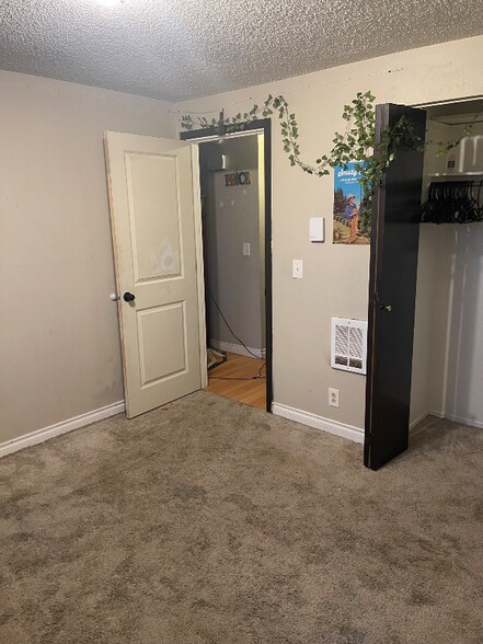 Building Photo - 3360 Brown Rd NE