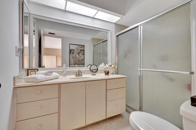 Building Photo - 5760 Piping Rock Dr