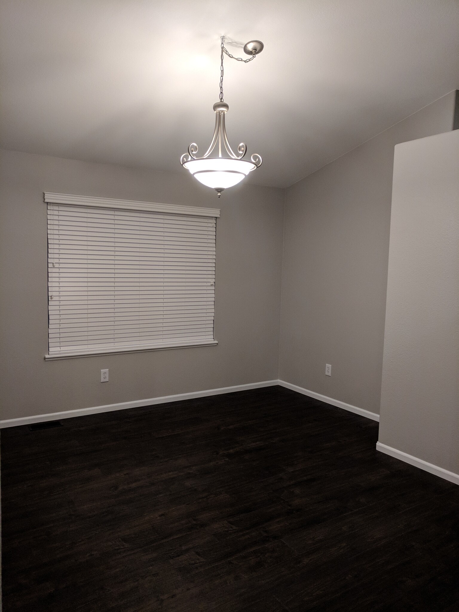 Dining Room - 1913 Crestview Dr