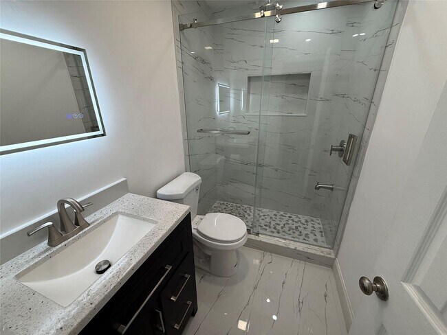 Building Photo - 7400 SW 11th Ct