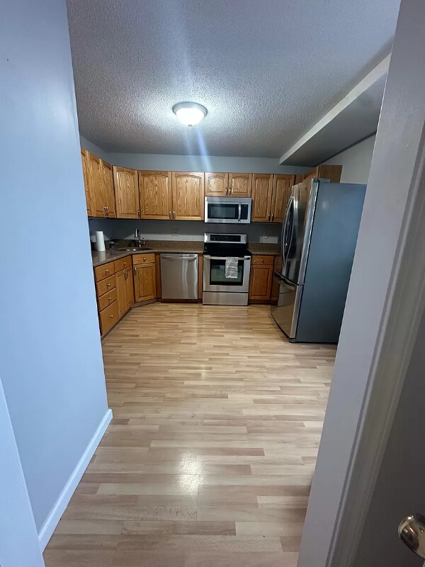 Building Photo - 1807 Mill Pond Dr