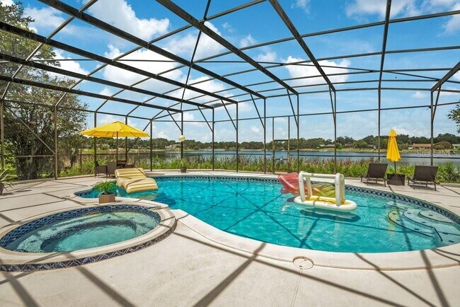 Building Photo - 8142 Chianti Dr