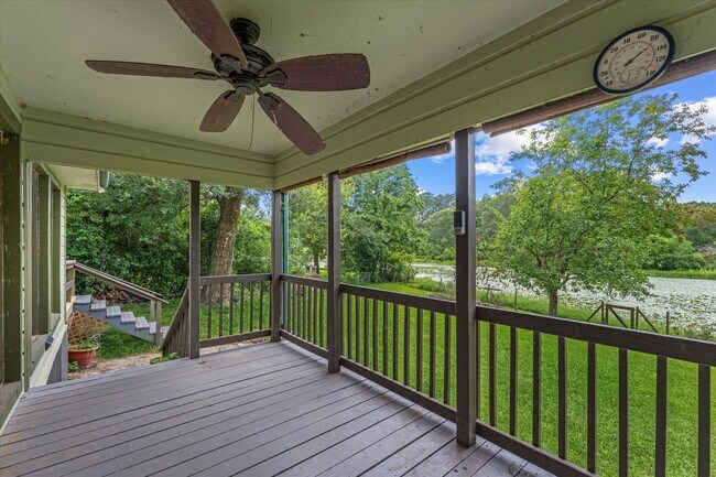 Building Photo - 11104 Quinlan North Lake Dr