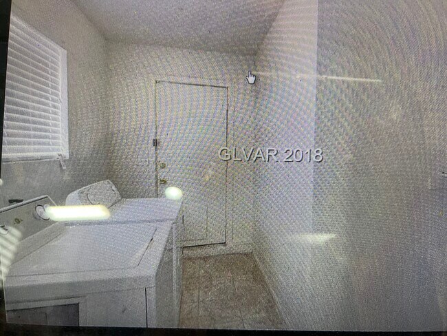 Building Photo - 6505 Aberdeen Ln