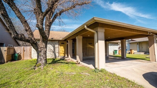 Primary Photo - 10606 Topperwein Dr