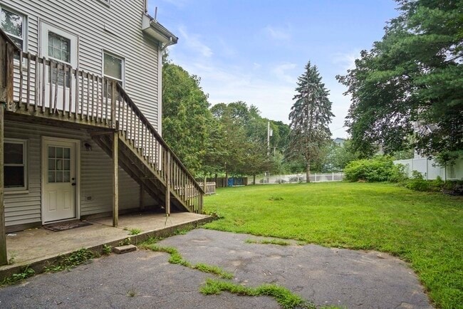 Building Photo - 88 Vernon St