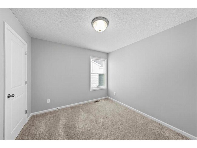 Building Photo - 10269 Goodview Cir