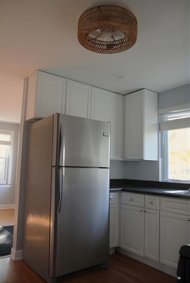 Building Photo - 5721 N Northcott Ave